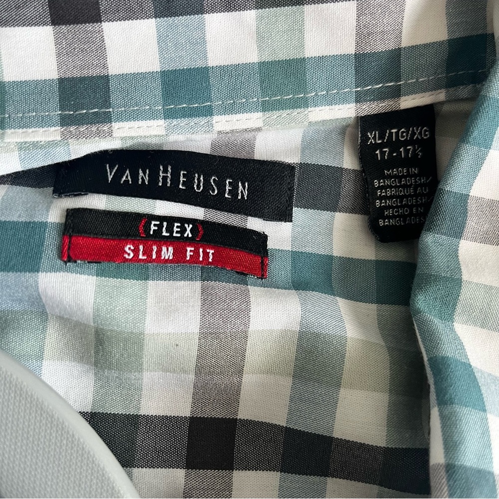 Van Heusen button down - Picture 2 of 2